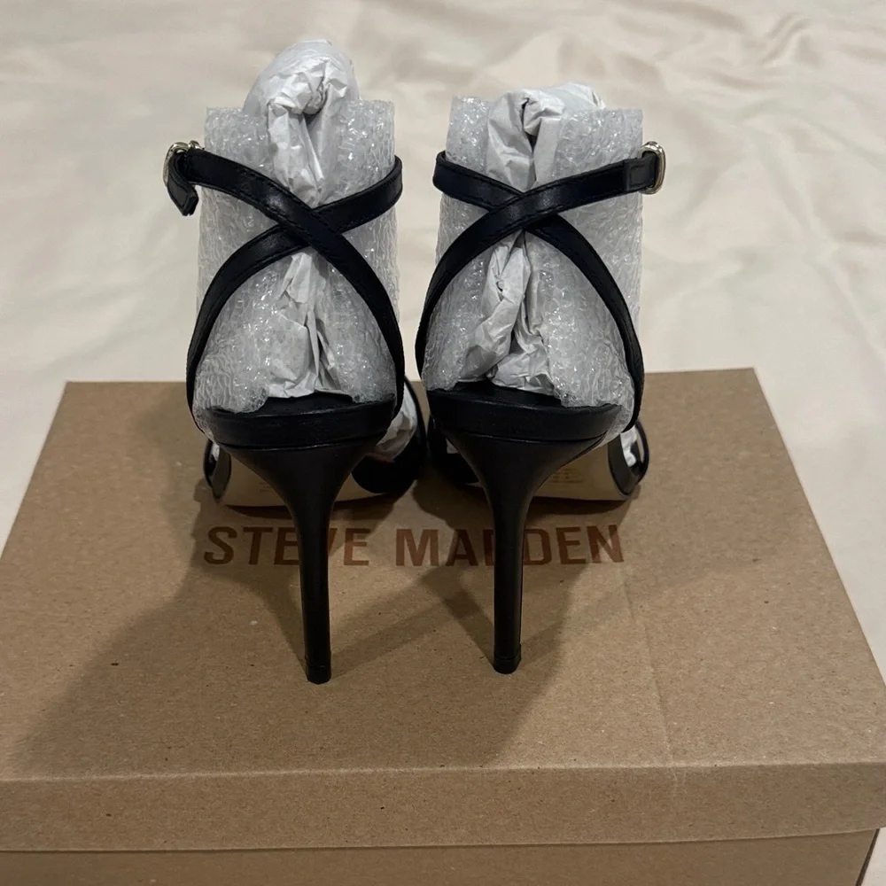 Steve Madden JYPSEY Black Strappy Heels - Picture 4 of 5